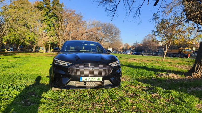 Ford Mustang Mach-E GT, снимка 3 - Автомобили и джипове - 52426636