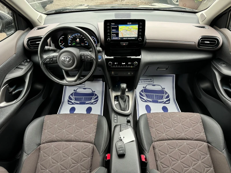 Toyota Yaris Cross = HYBRID= FULL MAXX= ГАРАНЦИЯ= , снимка 10 - Автомобили и джипове - 52671411