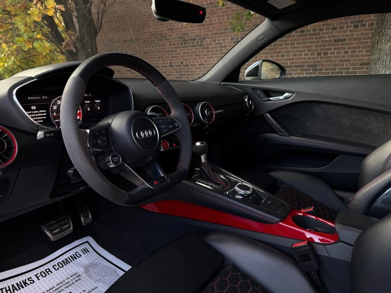 Audi Tt RS * * CARFAX * * АВТО КРЕДИТ * * , снимка 10 - Автомобили и джипове - 52729420