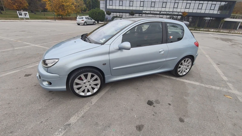 Peugeot 206 1.6 16v, снимка 3 - Автомобили и джипове - 53096129