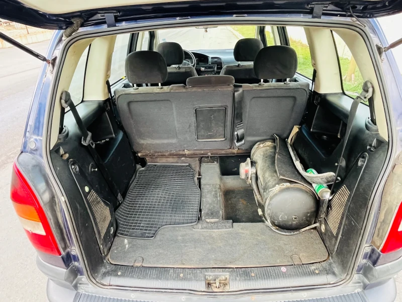 Opel Zafira 1.6i/ГАЗ, снимка 9 - Автомобили и джипове - 53145576