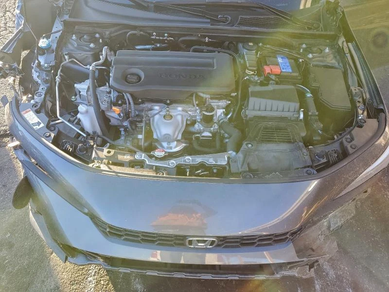 Honda Civic 2.0L 4 Front-wheel Drive, снимка 13 - Автомобили и джипове - 53713582