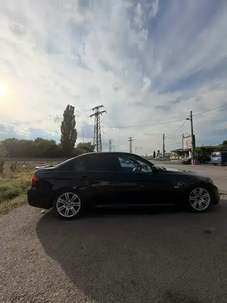 BMW 320, снимка 10 - Автомобили и джипове - 55848207