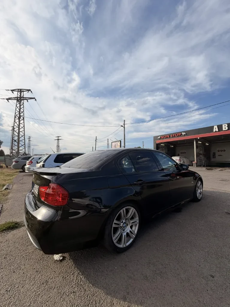 BMW 320, снимка 11 - Автомобили и джипове - 55848207