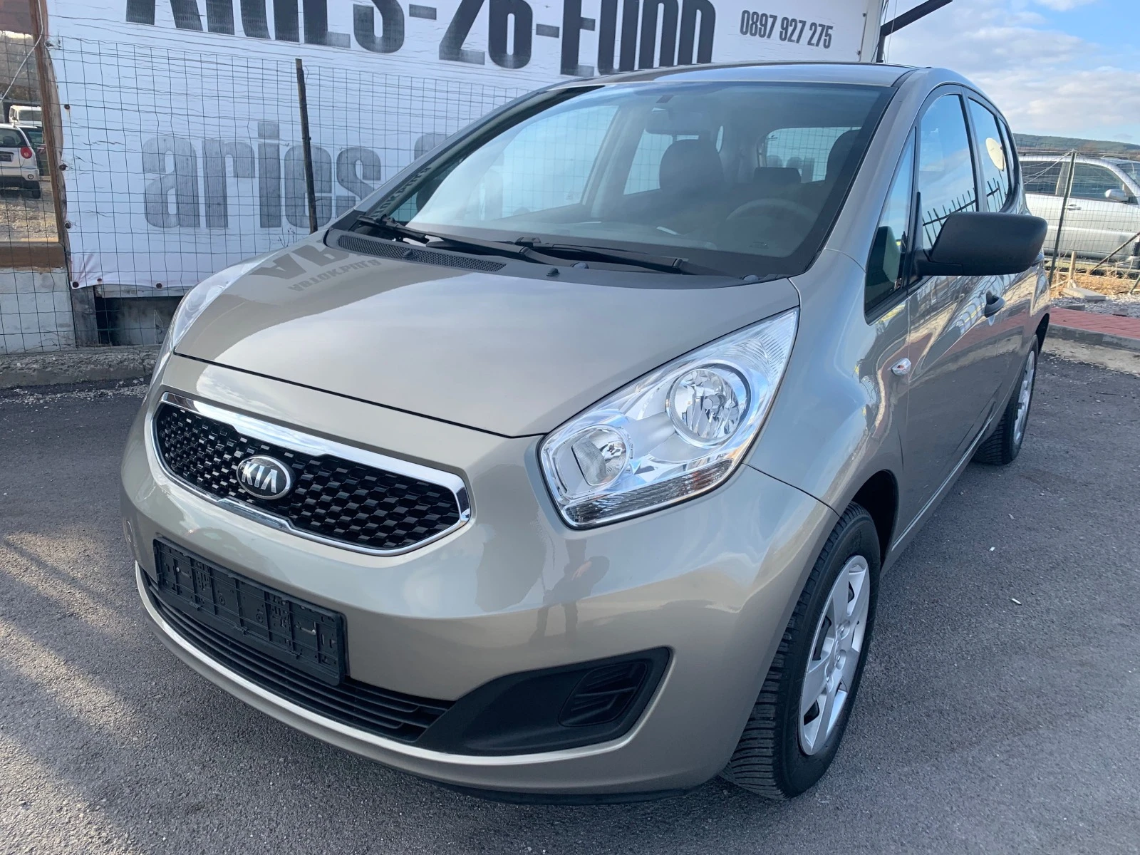 Kia Venga 1.4i-Газ, снимка 1