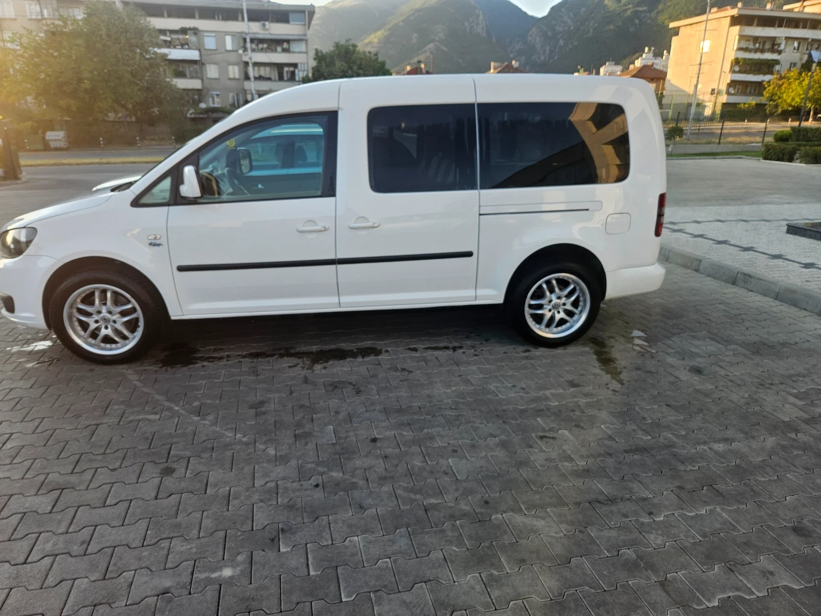 VW Caddy, снимка 1