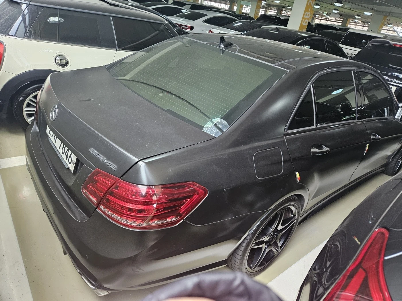 Mercedes-Benz E 63 AMG С видео  - изображение 4