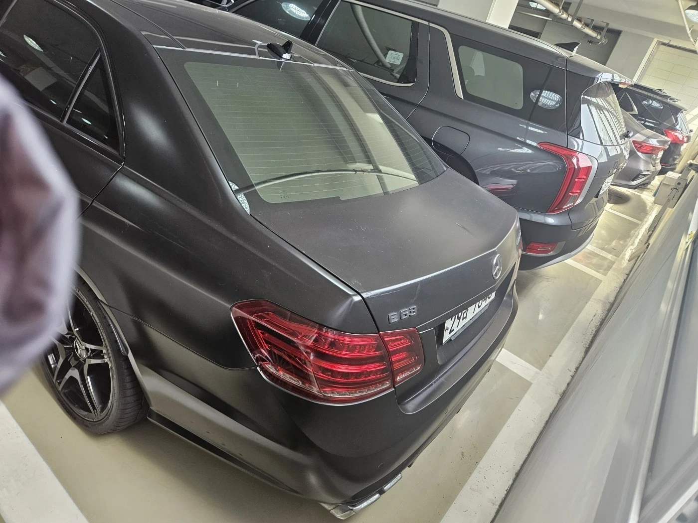 Mercedes-Benz E 63 AMG С видео  - изображение 3
