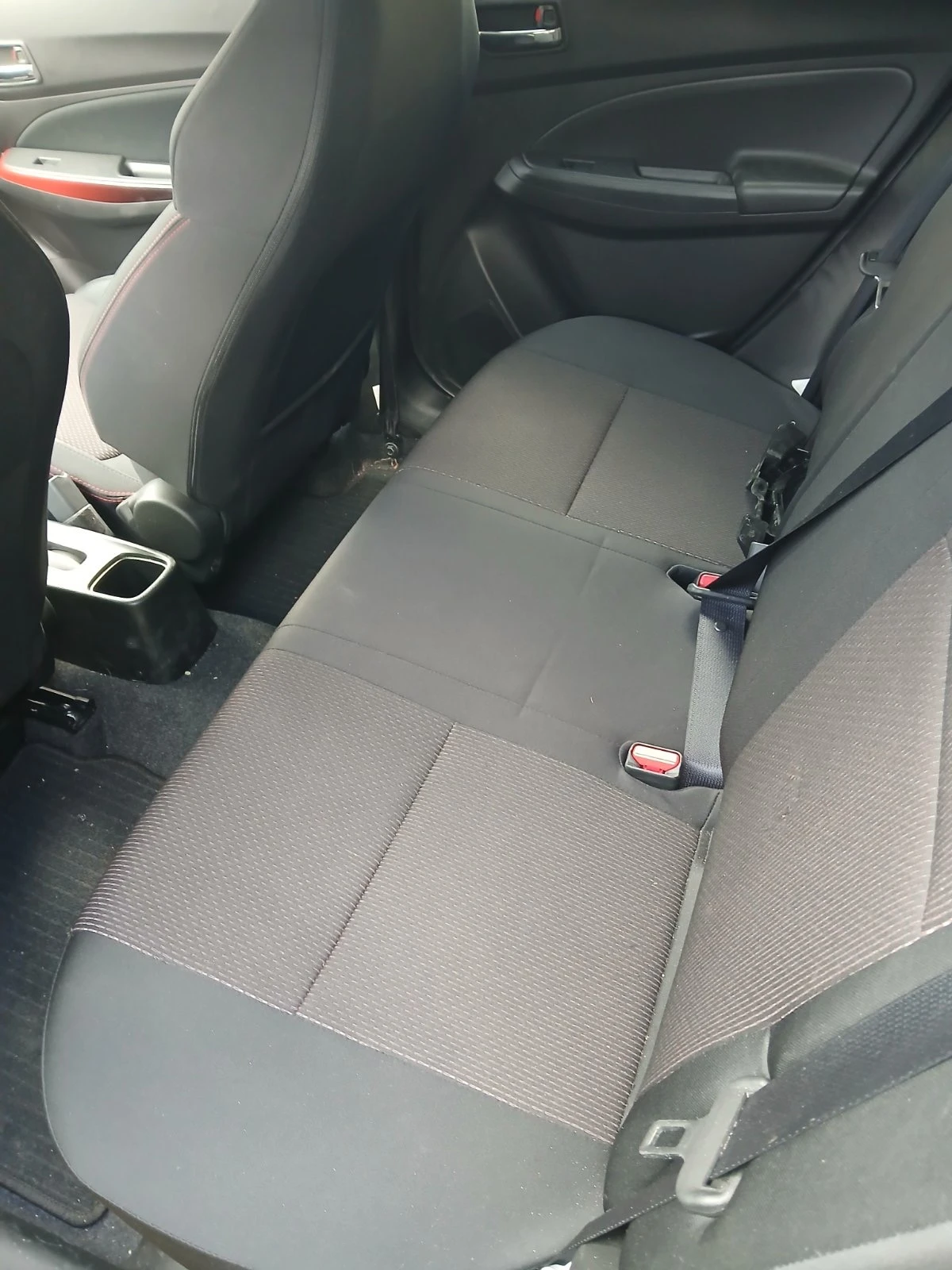 Suzuki Swift  - изображение 8