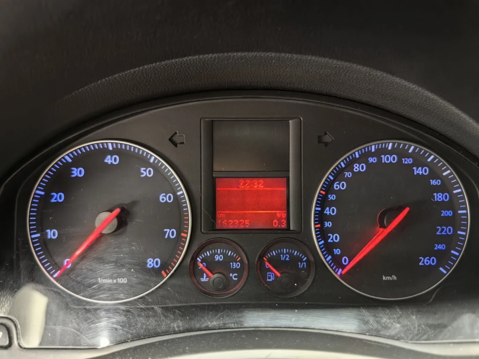 VW Jetta 1.6* КЛИМАТРОНИК* СТАРИЯ МОТОР* ТЕМПОМАТ  - изображение 10