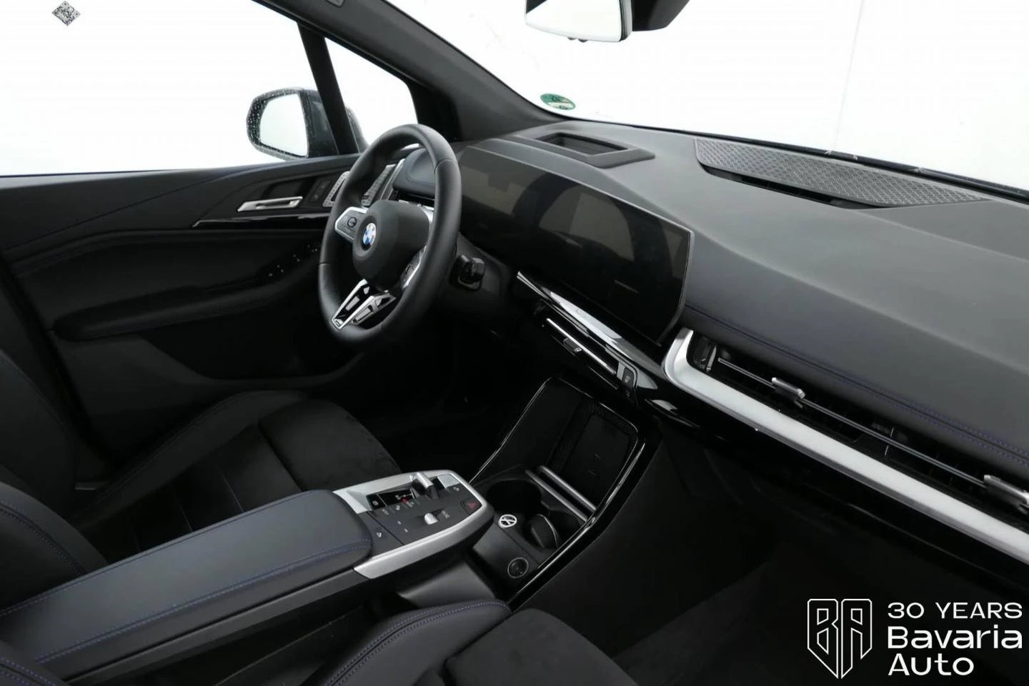BMW 220 i Active Tourer Steptronic M Sport Paket - изображение 7