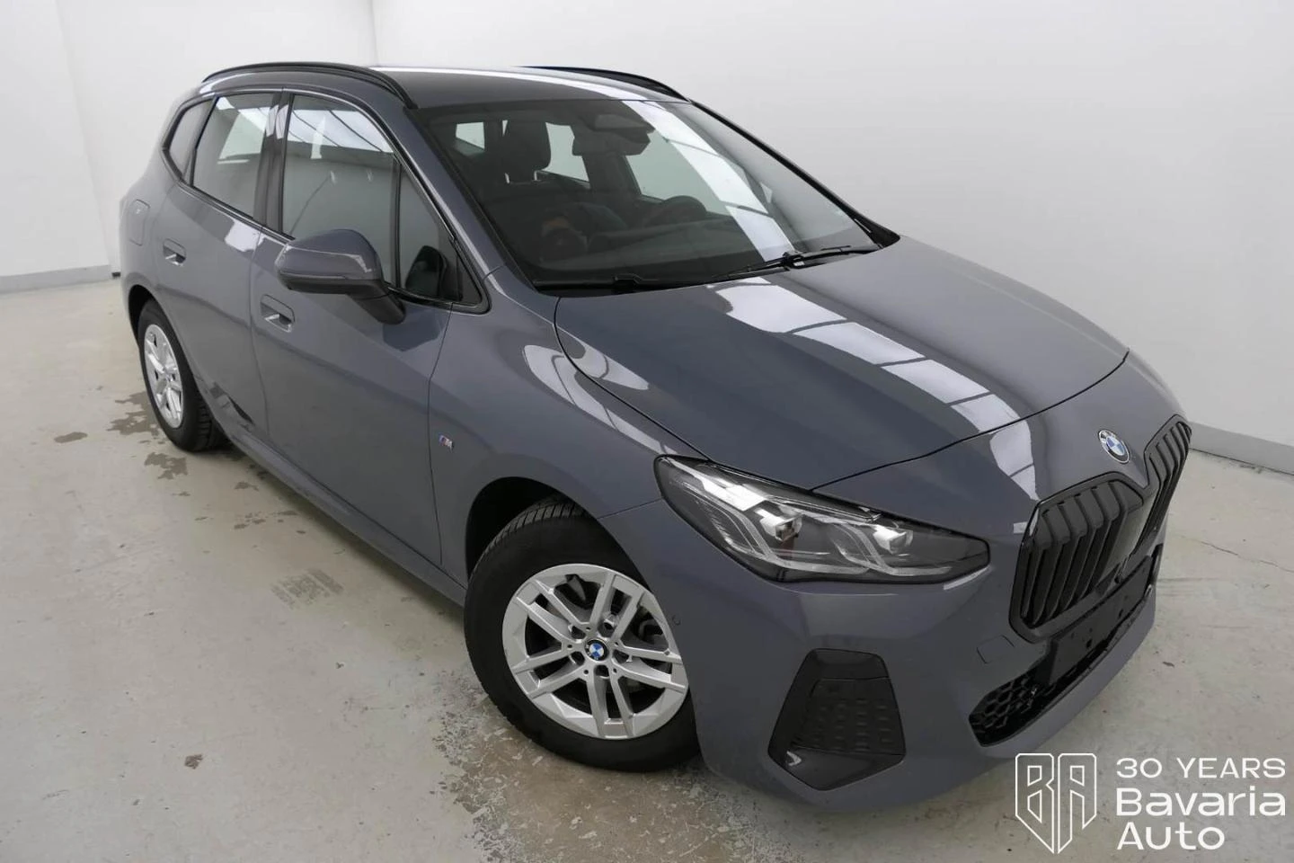 BMW 220 i Active Tourer Steptronic M Sport Paket - изображение 4