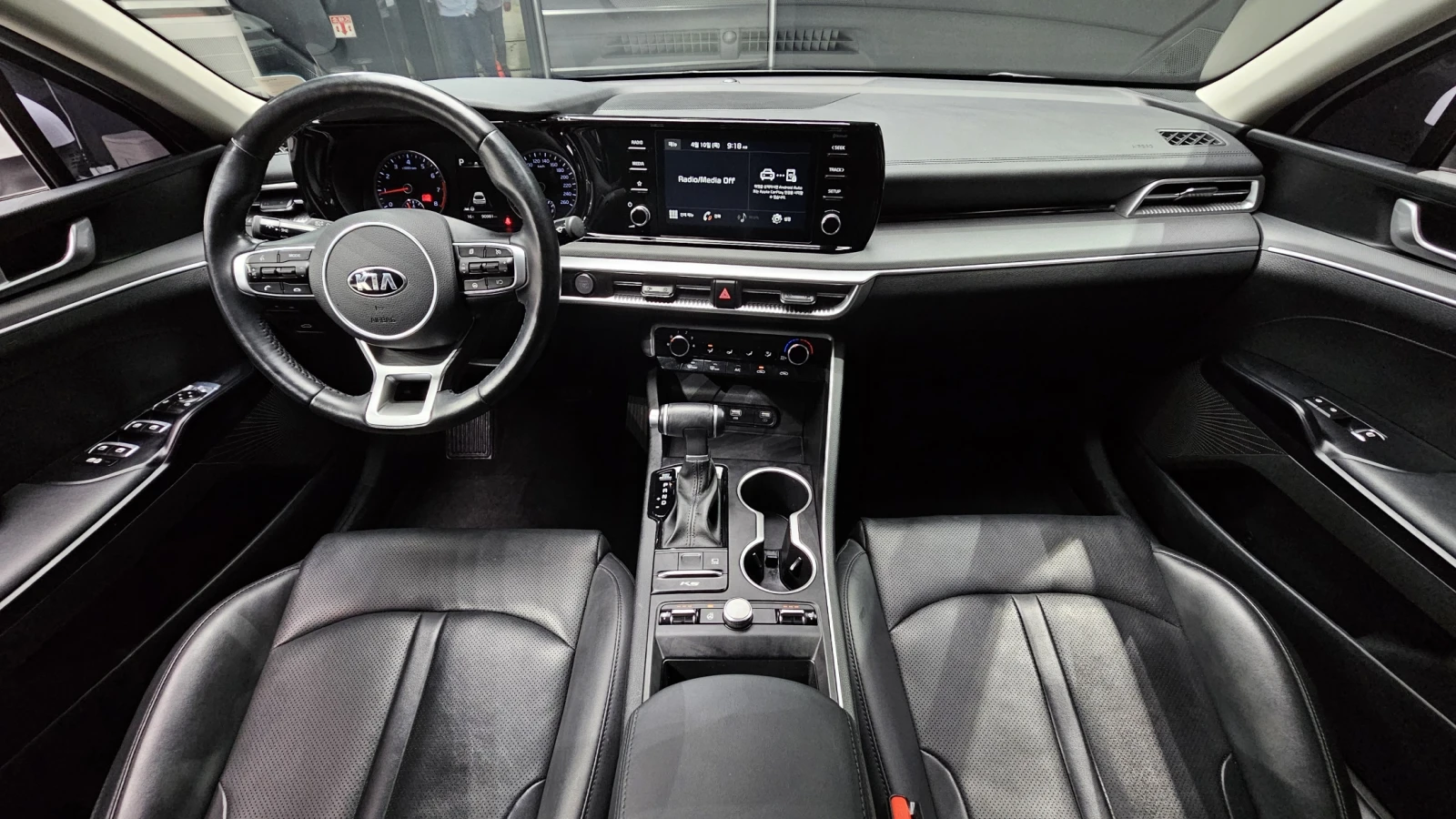 Kia K5 2.0LPI STANDARD - изображение 7