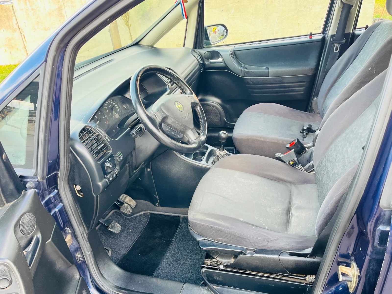 Opel Zafira 1.6i/ГАЗ - изображение 7