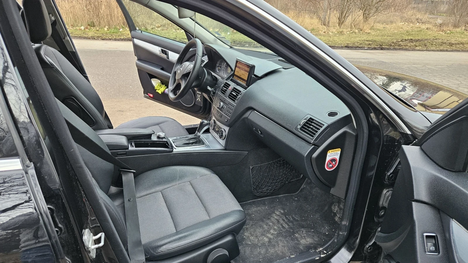 Mercedes-Benz C 200  - изображение 8