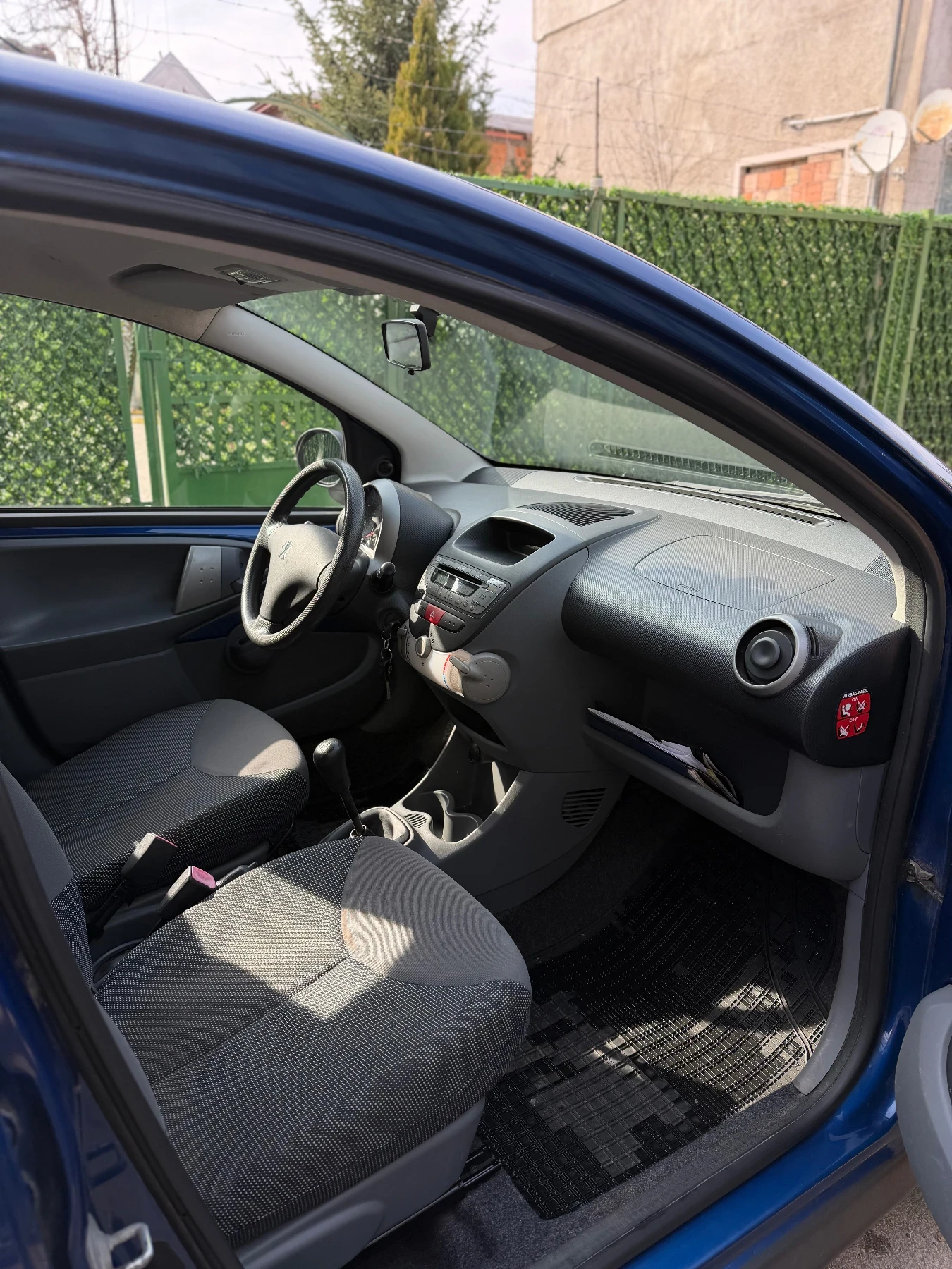 Peugeot 107, снимка 7 - Автомобили и джипове - 53757651