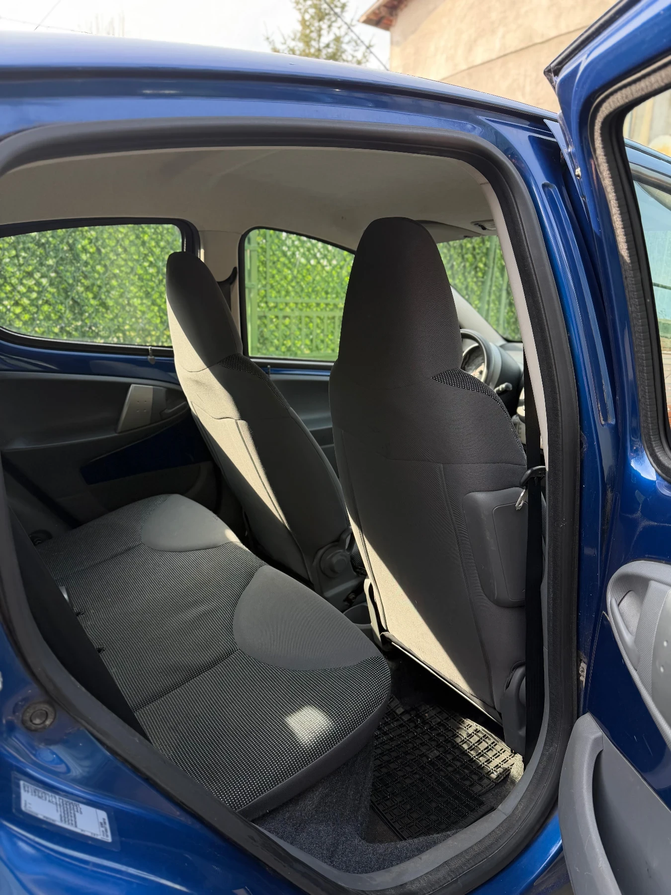 Peugeot 107, снимка 10 - Автомобили и джипове - 53757651