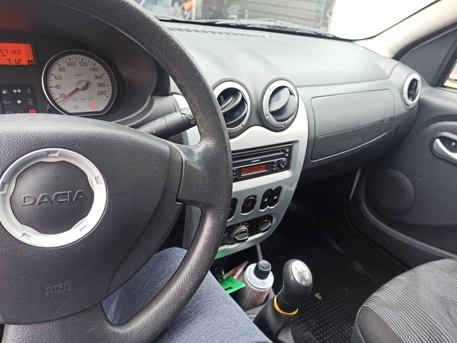 Dacia Sandero, снимка 8 - Автомобили и джипове - 54030682