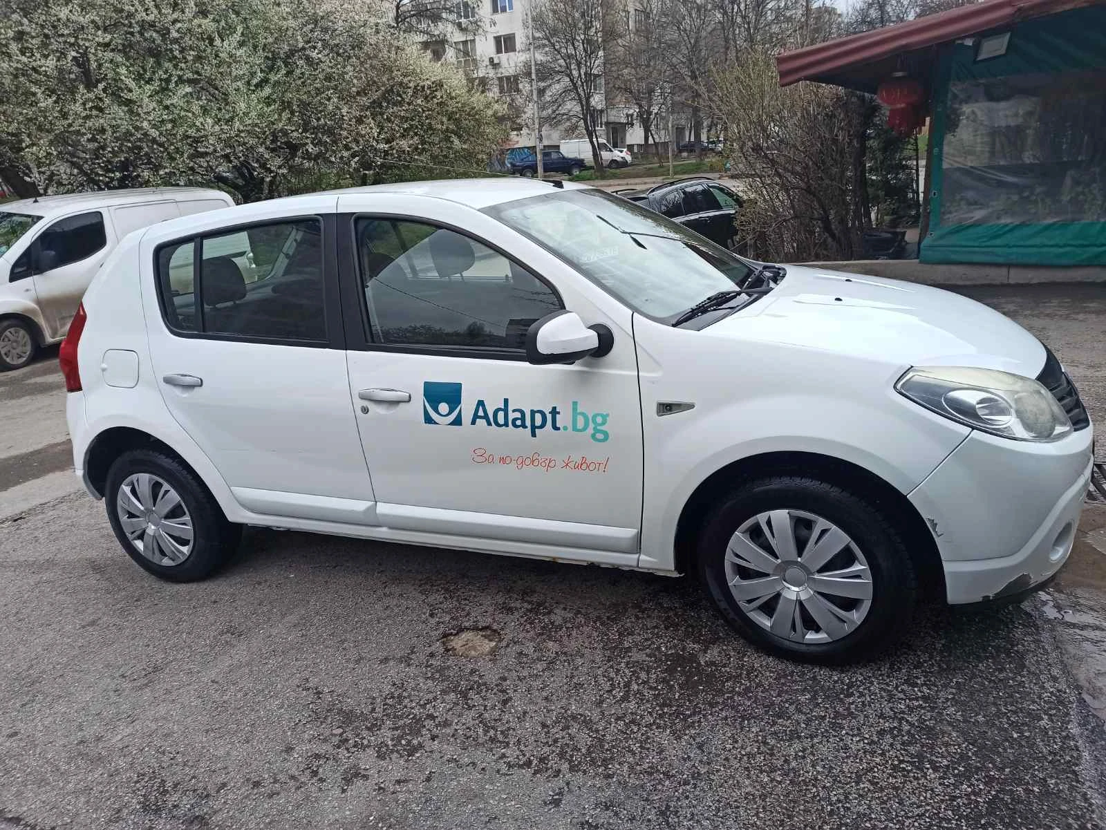 Dacia Sandero, снимка 4 - Автомобили и джипове - 54030682