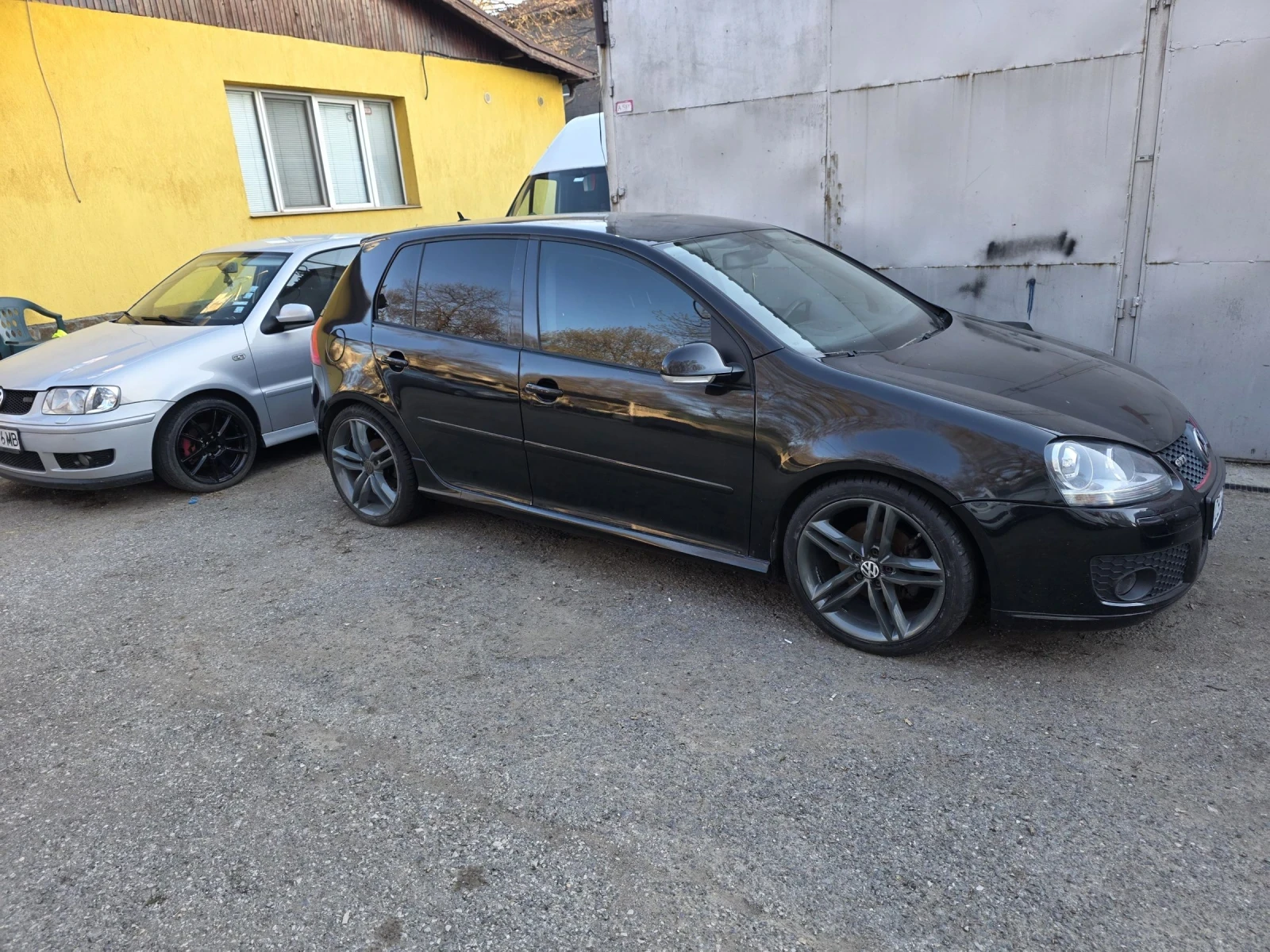 VW Golf 2.0 FSI GTI 4x4, снимка 2 - Автомобили и джипове - 54240333
