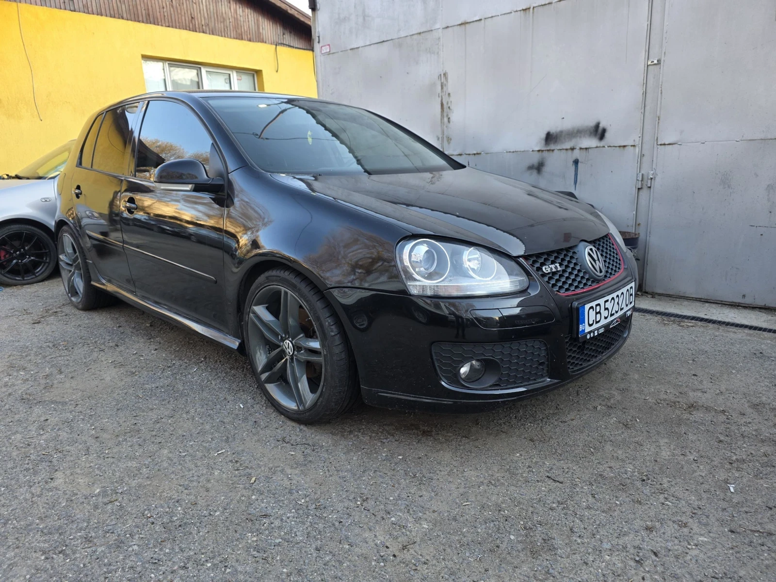 VW Golf 2.0 FSI GTI 4x4, снимка 3 - Автомобили и джипове - 54240333