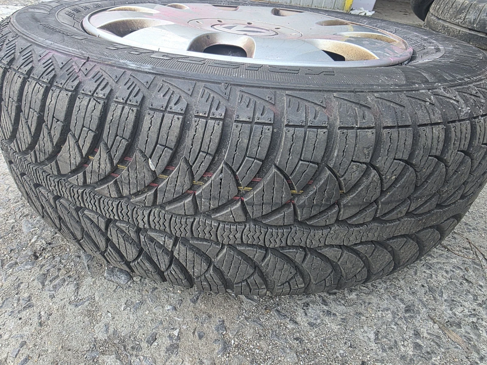 VW Golf 2.0 FSI GTI 4x4, снимка 12 - Автомобили и джипове - 54240333