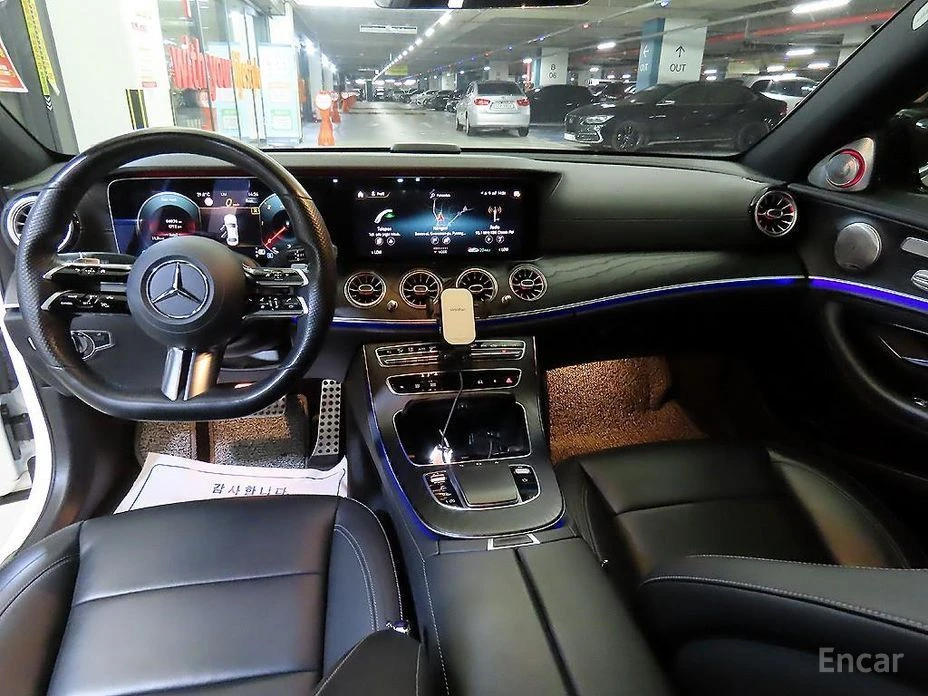 Mercedes-Benz E 220, снимка 10 - Автомобили и джипове - 54715424