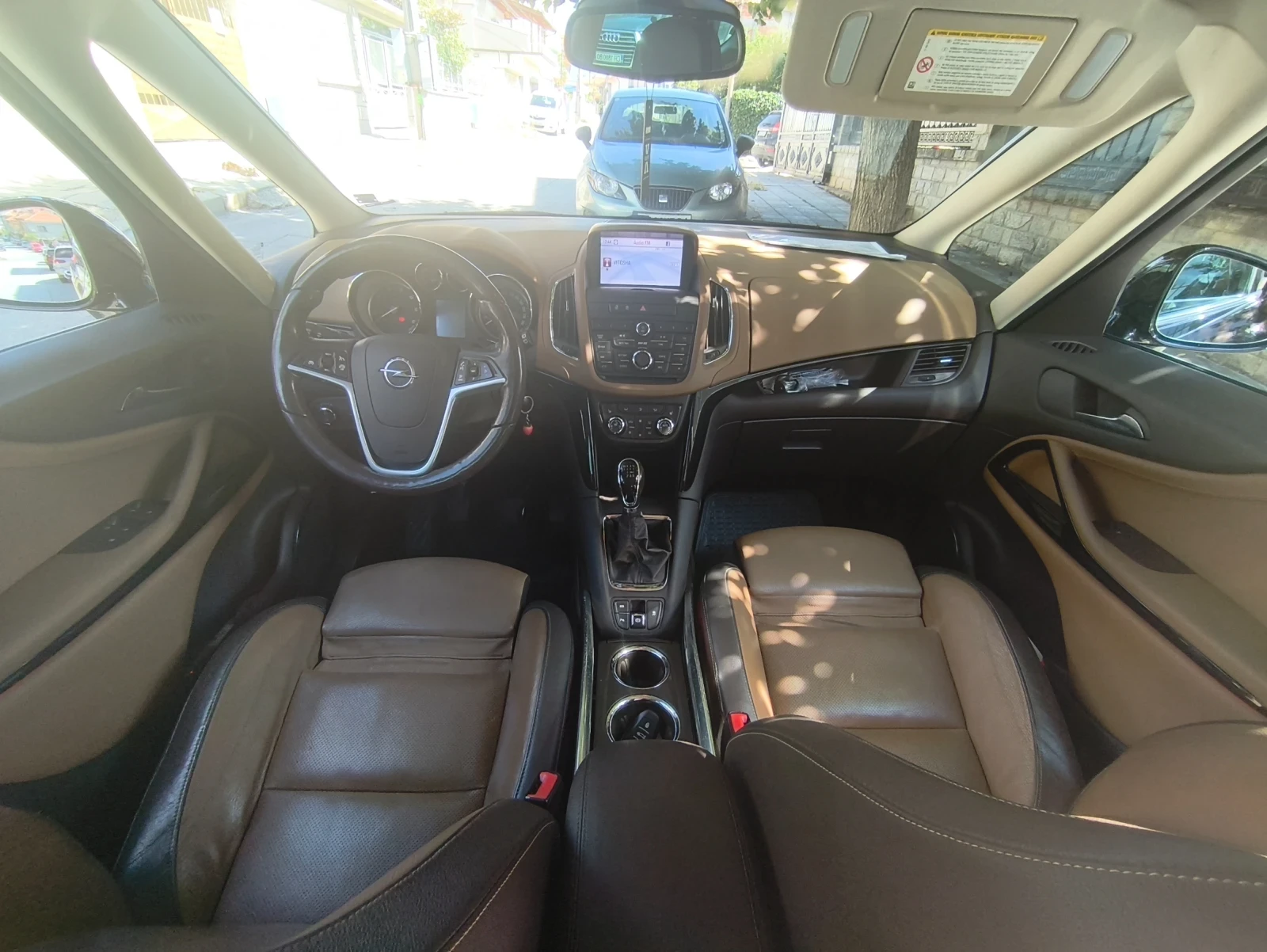 Opel Zafira 2.0 CDTI TOURER 6+ 1  KОЖА FULL EXTRAS , снимка 11 - Автомобили и джипове - 56228898