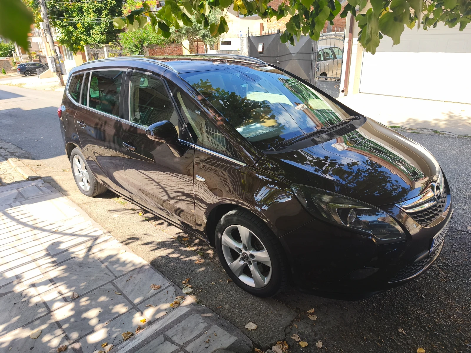 Opel Zafira 2.0 CDTI TOURER 6+ 1  KОЖА FULL EXTRAS , снимка 9 - Автомобили и джипове - 56228898