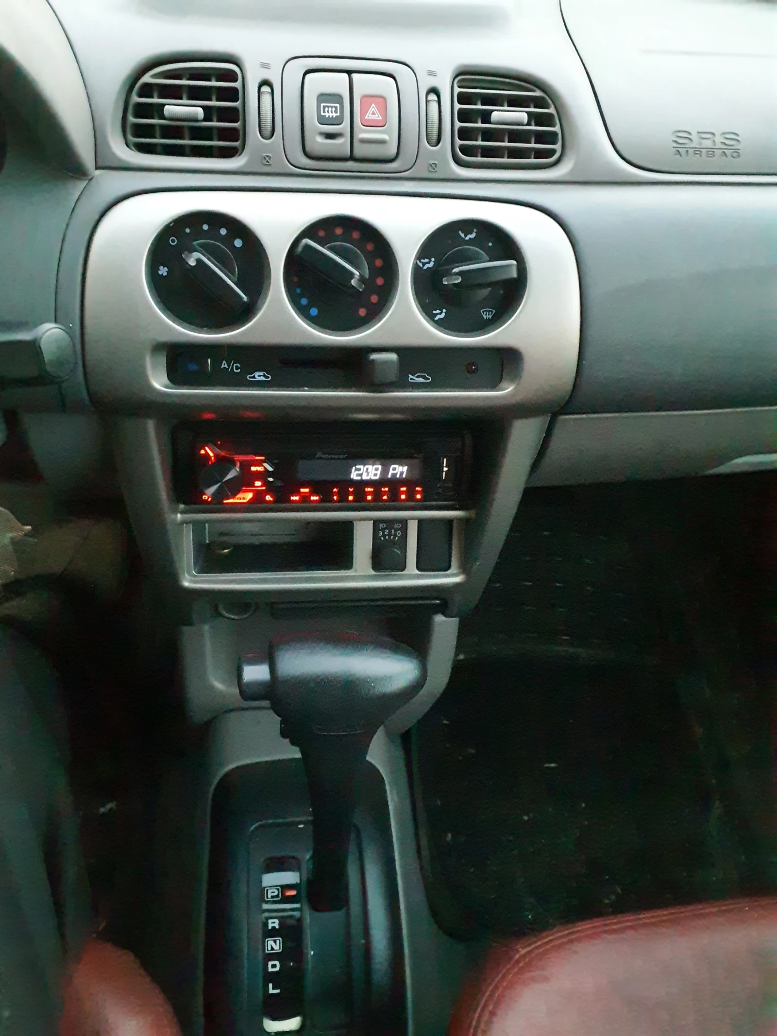 Nissan Micra, снимка 5 - Автомобили и джипове - 54892615