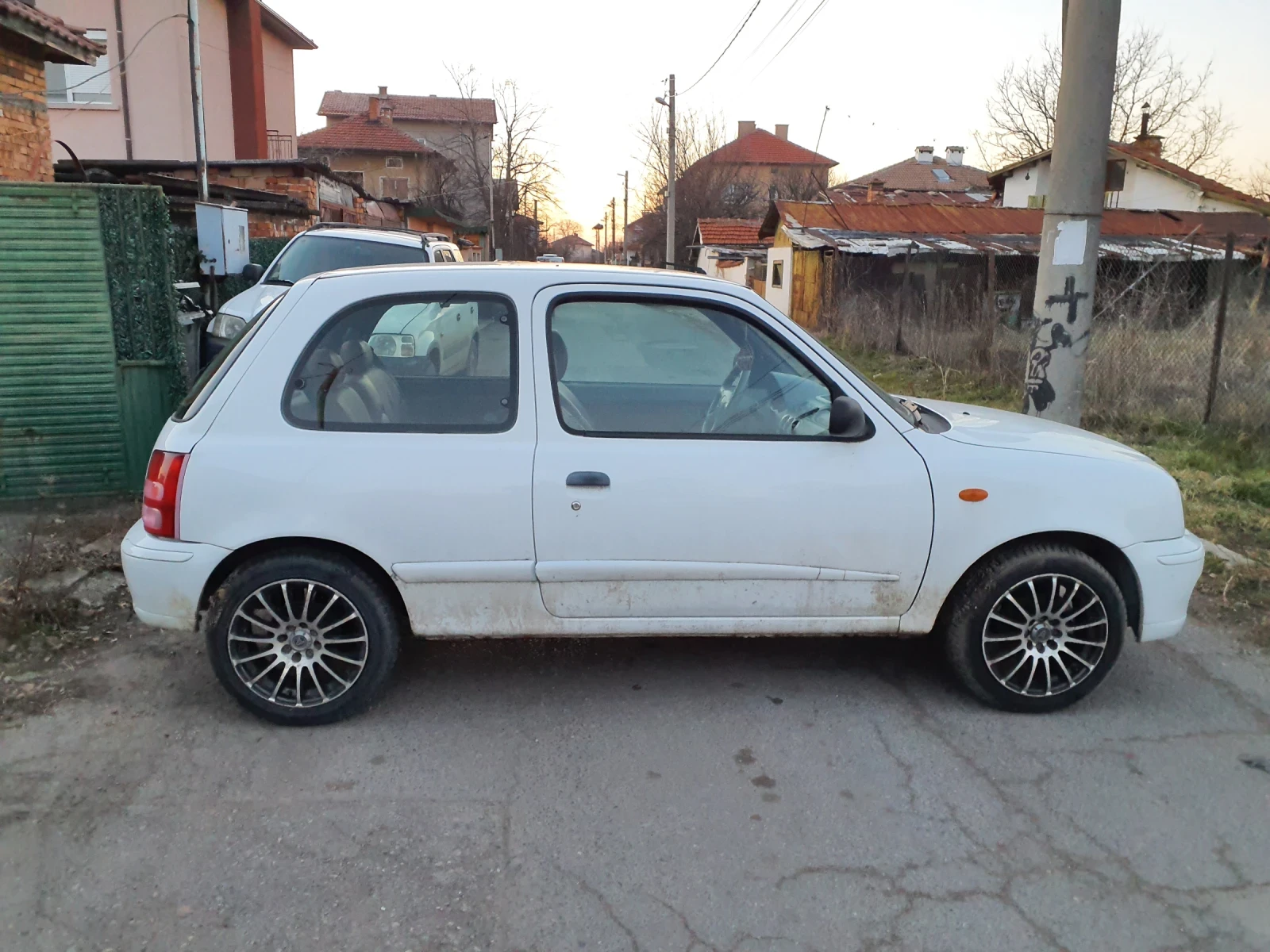 Nissan Micra, снимка 2 - Автомобили и джипове - 54892615