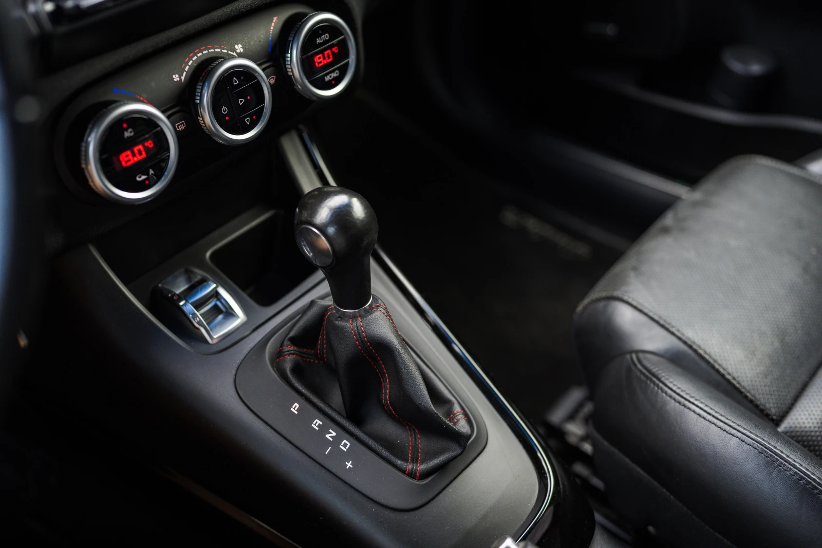 Alfa Romeo Giulietta 2.0 JTDM, снимка 6 - Автомобили и джипове - 55148454