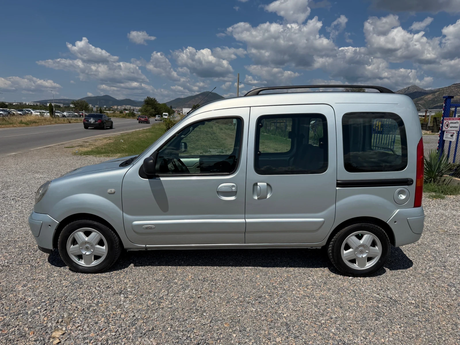Renault Kangoo 1.5/КЛИМАТИК, снимка 7 - Автомобили и джипове - 55463784