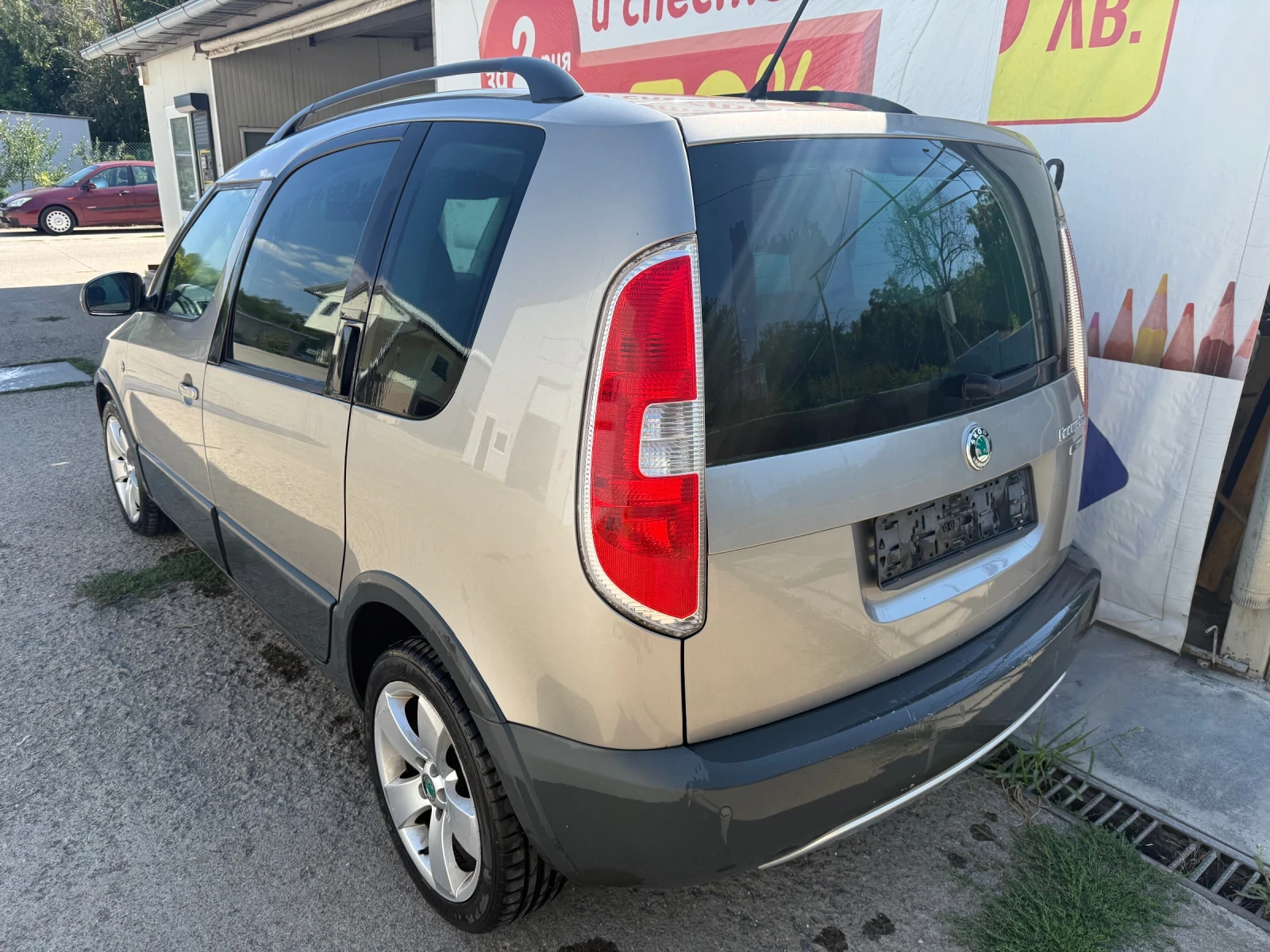 Skoda Roomster SCOUT, снимка 3 - Автомобили и джипове - 55627312