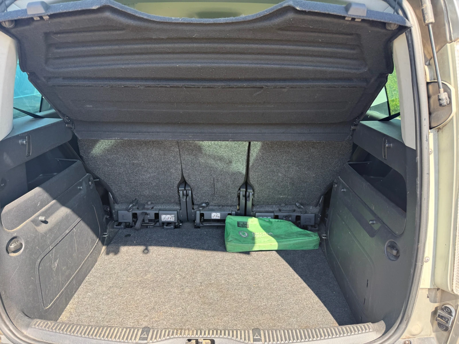 Skoda Roomster SCOUT, снимка 9 - Автомобили и джипове - 55627312