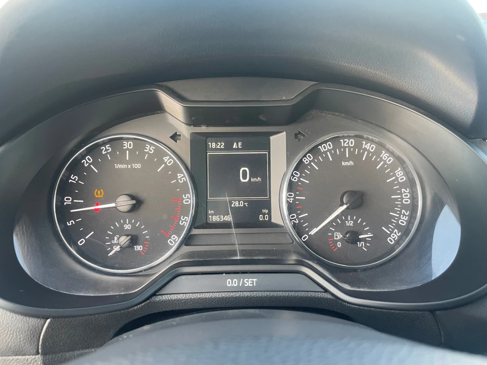 Skoda Octavia 1.6TDI NAVI EURO6, снимка 15 - Автомобили и джипове - 55954813