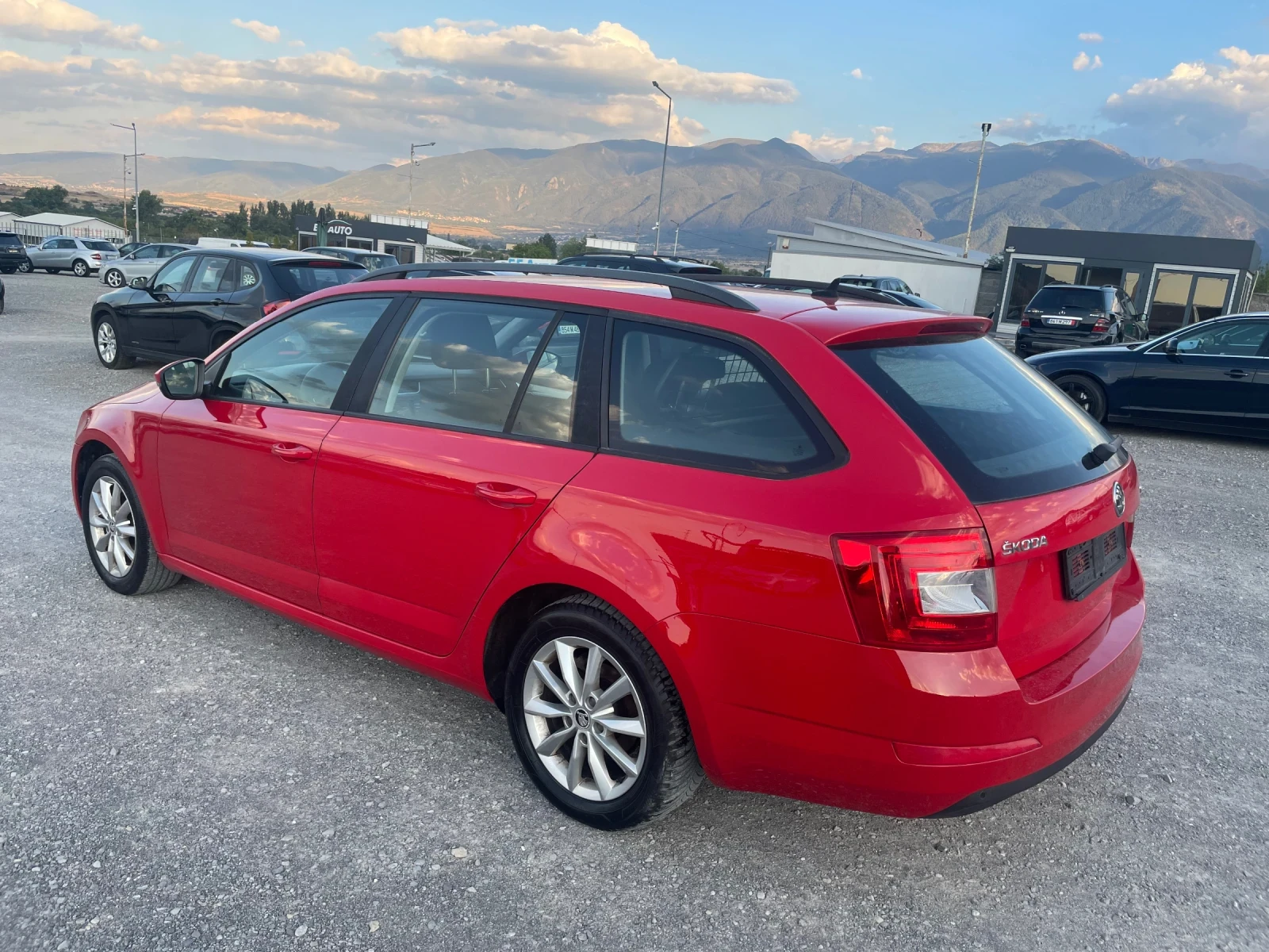 Skoda Octavia 1.6TDI NAVI EURO6, снимка 5 - Автомобили и джипове - 55954813