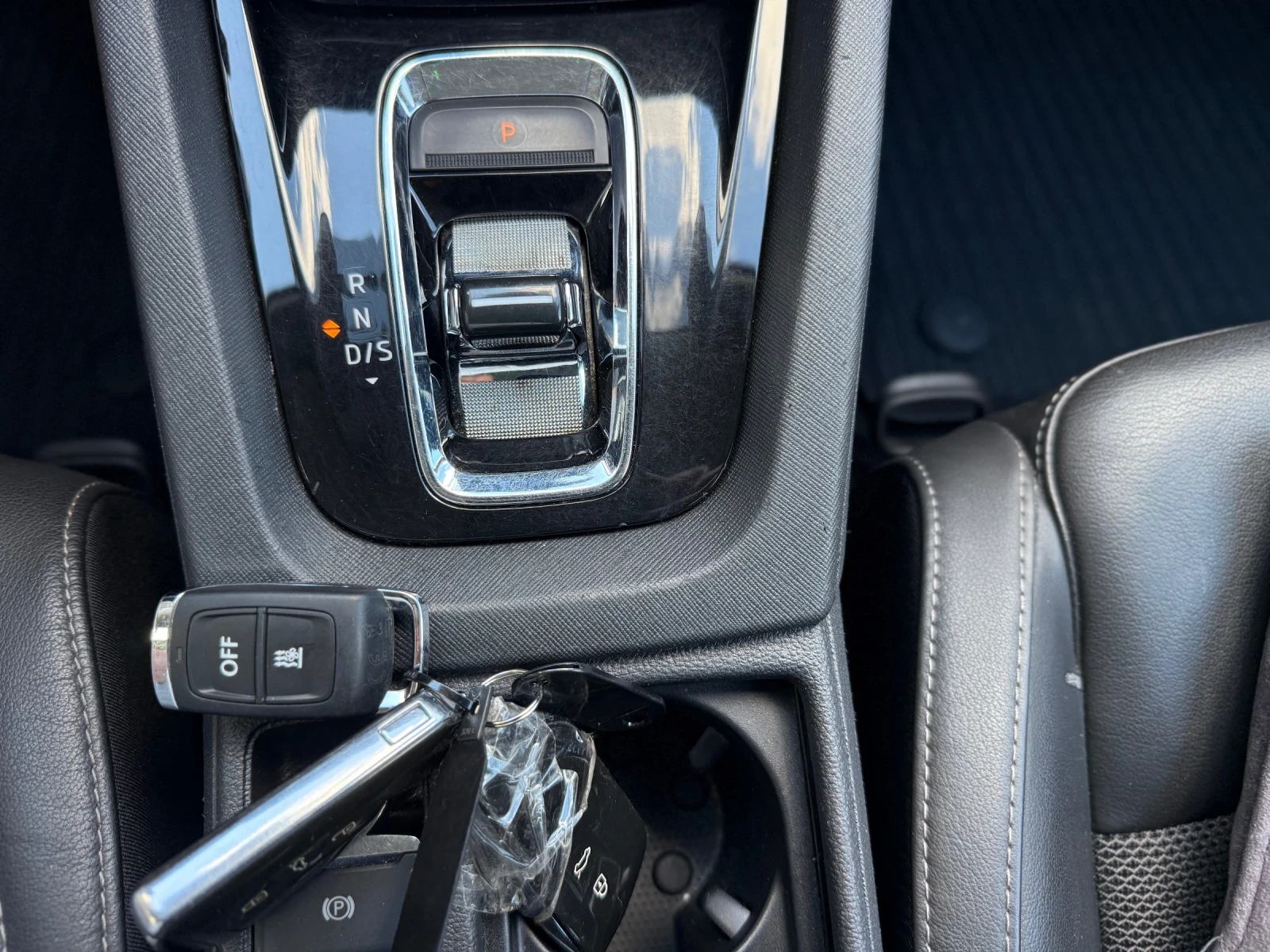 Skoda Octavia DSG+ Full Led+ Key Less Go+ Carplay+ Печка+ Подгре, снимка 11 - Автомобили и джипове - 56303690