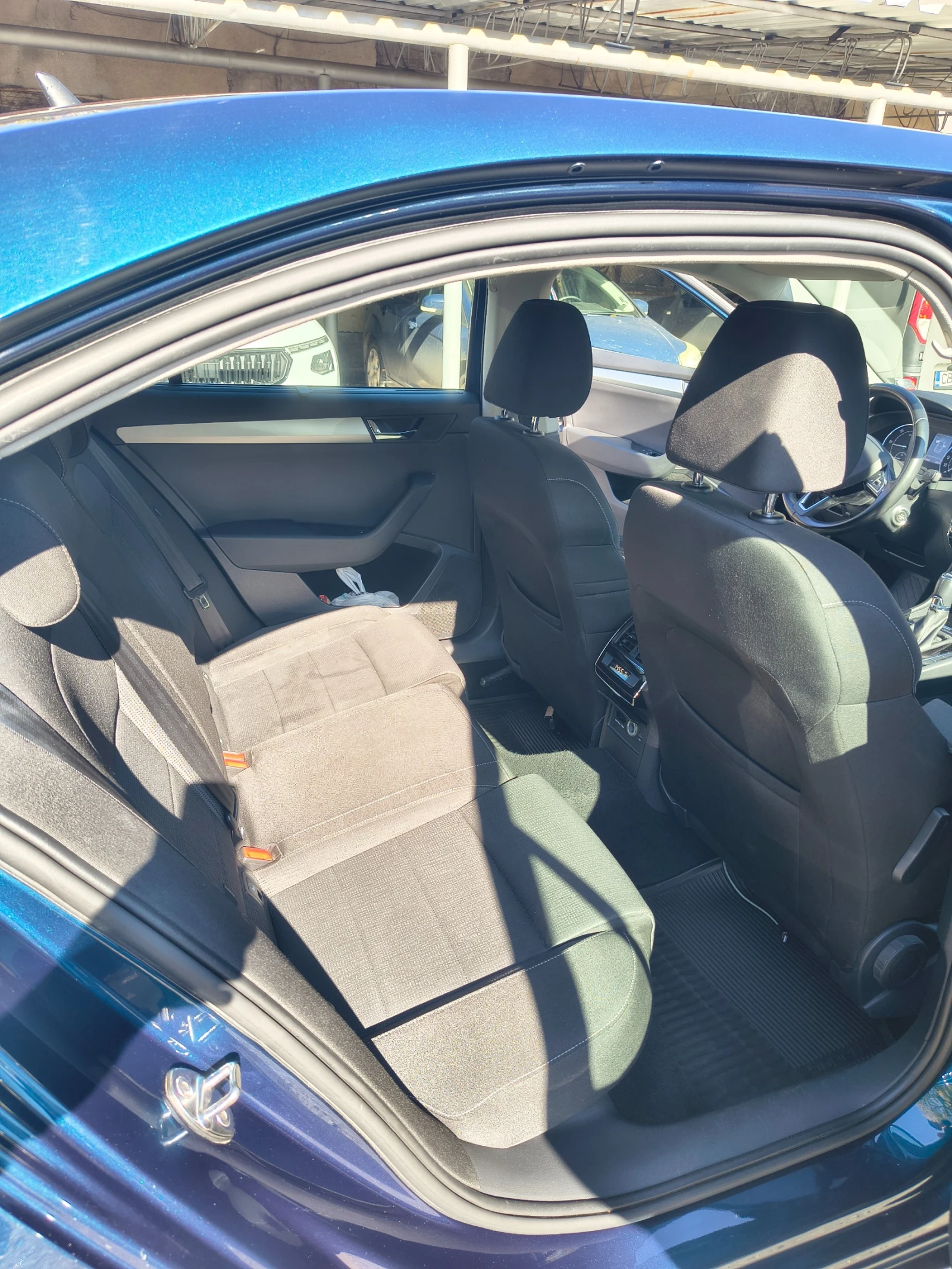 Skoda Superb 2.0 190 к.с. 4х4, снимка 13 - Автомобили и джипове - 56573975