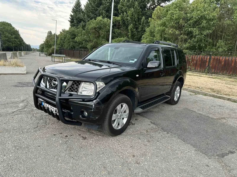 Nissan Pathfinder 2.5tdi AUTOMAT, снимка 3 - Автомобили и джипове - 47972326