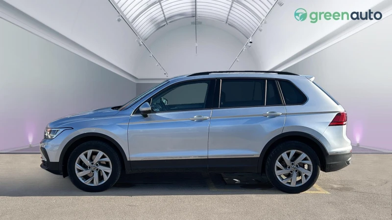 VW Tiguan 2.0 TDi DSG 4Motion, снимка 6 - Автомобили и джипове - 48309878