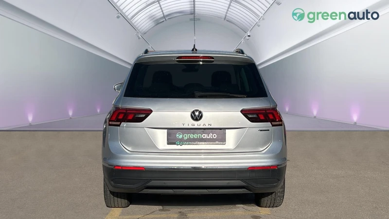 VW Tiguan 2.0 TDi DSG 4Motion, снимка 5 - Автомобили и джипове - 48309878