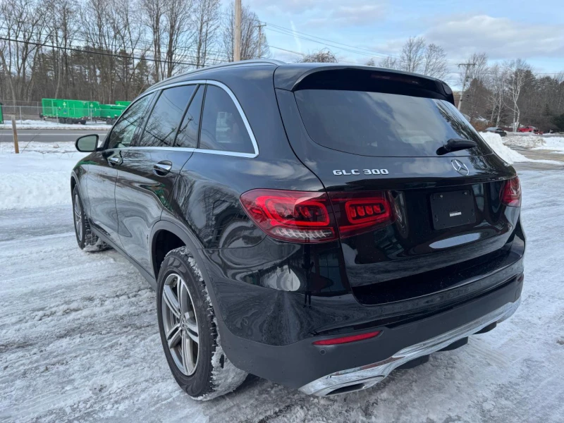 Mercedes-Benz GLC 300 4MATIC* Full LED* Keyless* Камера* 360* Пано* Подг, снимка 3 - Автомобили и джипове - 49479567