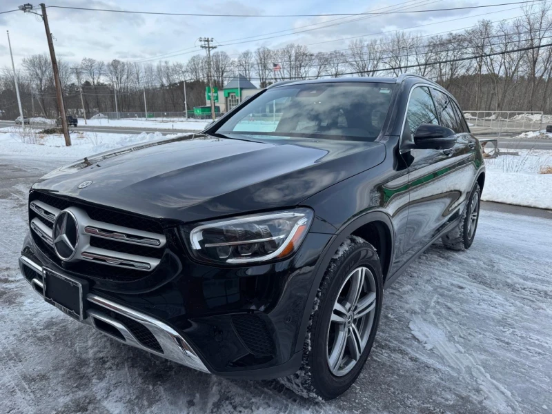 Mercedes-Benz GLC 300 4MATIC* Full LED* Keyless* Камера* 360* Пано* Подг, снимка 2 - Автомобили и джипове - 49479567