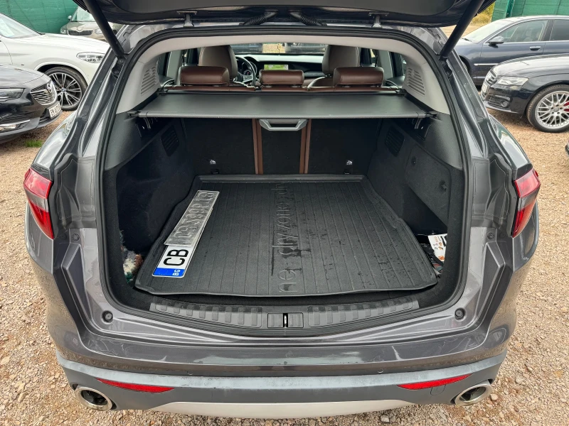 Alfa Romeo Stelvio 2.2 JTDm 4X4, снимка 7 - Автомобили и джипове - 52146346