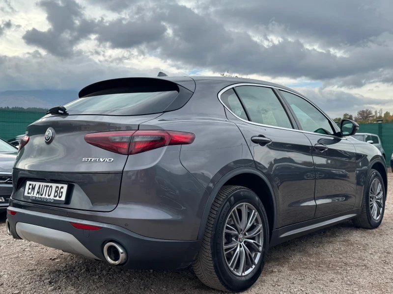 Alfa Romeo Stelvio 2.2 JTDm 4X4, снимка 4 - Автомобили и джипове - 52146346