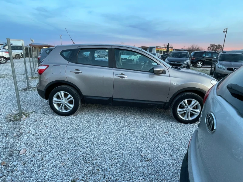 Nissan Qashqai 1.6 газ BRC, снимка 4 - Автомобили и джипове - 52810031