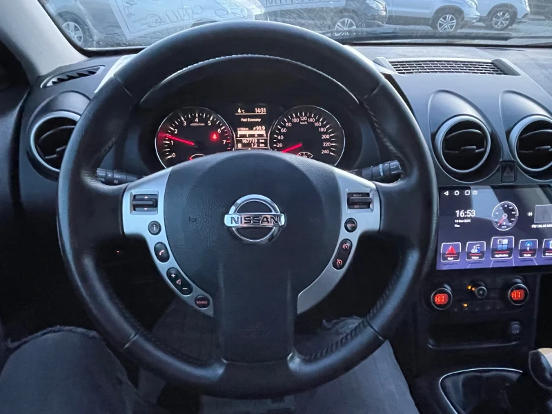 Nissan Qashqai 1.6 газ BRC, снимка 7 - Автомобили и джипове - 52810031
