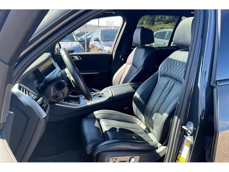 BMW X5 * АВТО КРЕДИТ* ЦЕНА ДО БГ * СЕРВИЗНА ИСТОРИЯ * , снимка 9 - Автомобили и джипове - 52727797