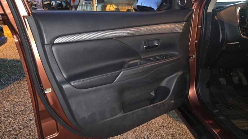 Mitsubishi Outlander 2.2DID 150 K.S., снимка 8 - Автомобили и джипове - 52744010